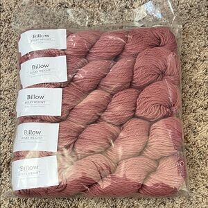 Billow Bulky Weight Yarn in Pink